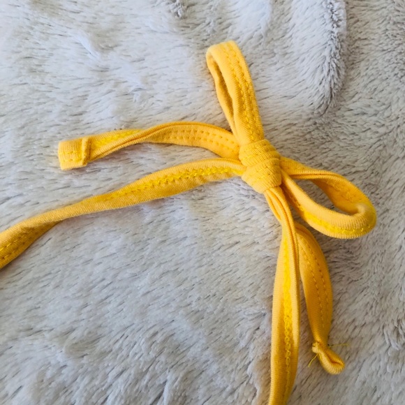 SOLD 💗Sunny Sunflower Baby Romper 🌻 - Picture 4 of 8